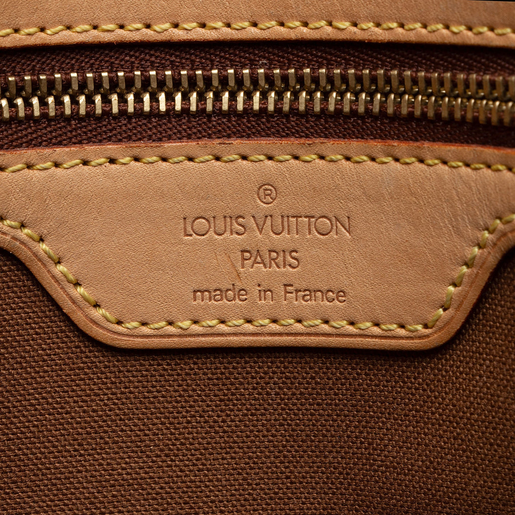 Louis Vuitton Monogram Canvas Abbesses Messenger Bag (SHF-O4XVsn)