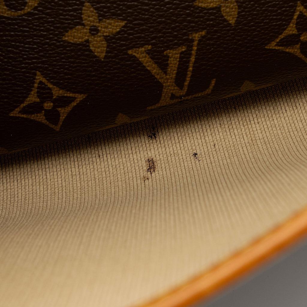 Louis Vuitton Monogram Canvas Alize 24 Heures Weekender (SHF-RQaHGA)
