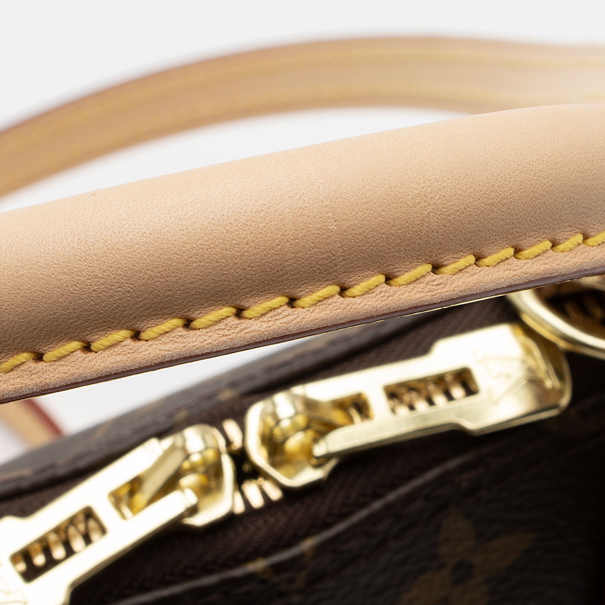 Louis Vuitton Monogram Canvas Alma BB Satchel (SHF-PFxEVd)