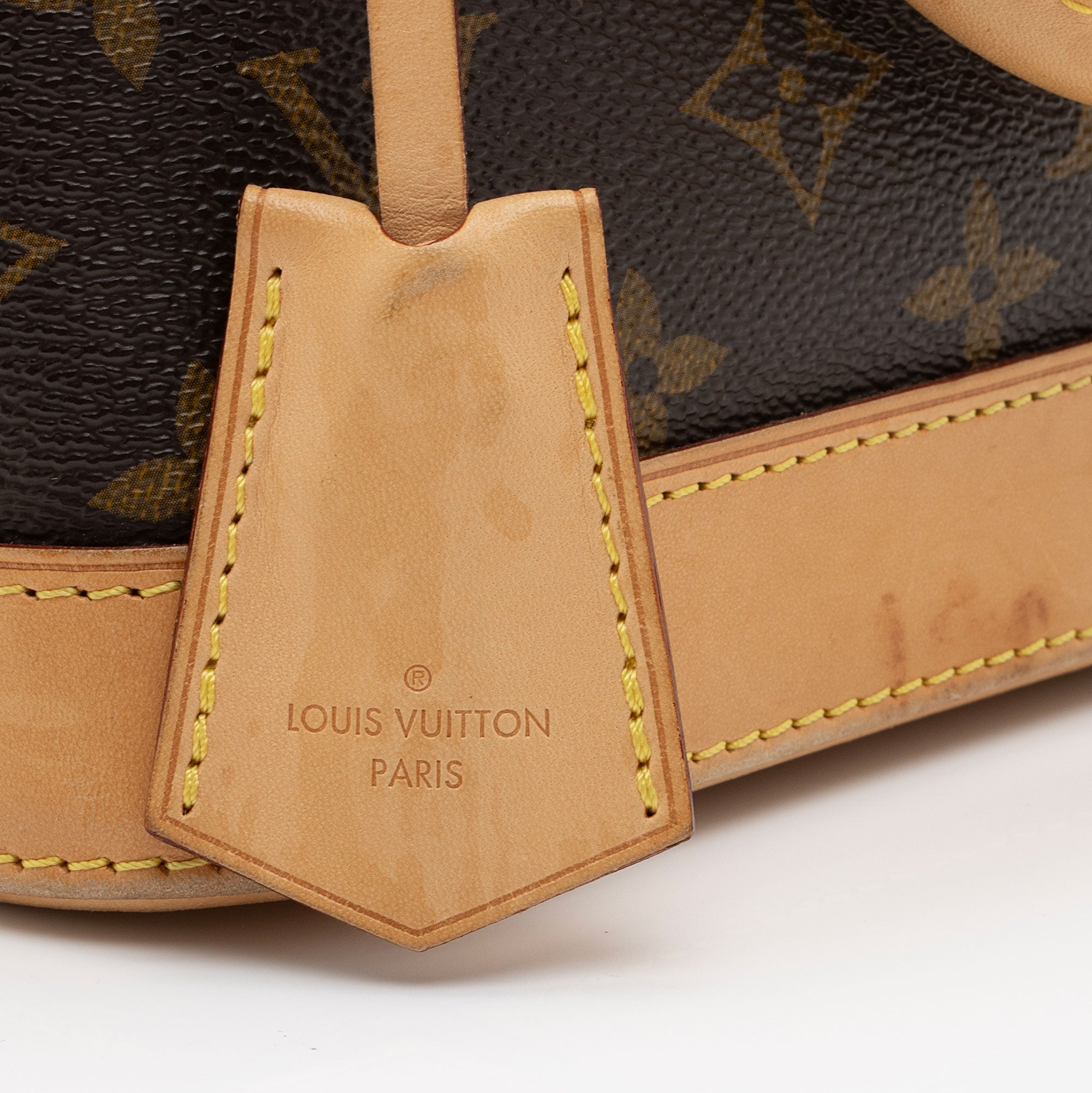 Louis Vuitton Monogram Canvas Alma BB Satchel (SHF-85zfAm)