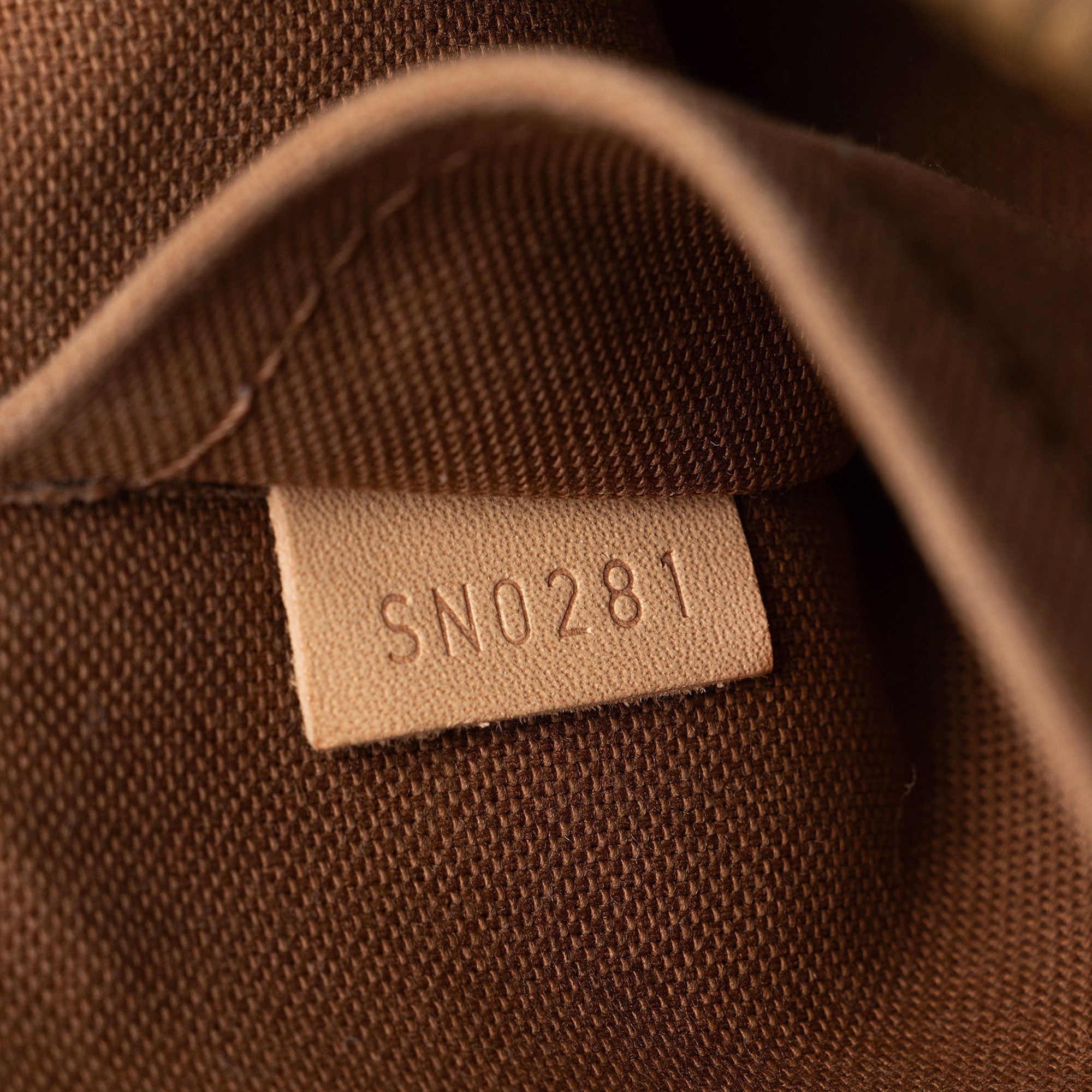 Louis Vuitton Monogram Canvas Alma BB Satchel (SHF-SYJ8FA)
