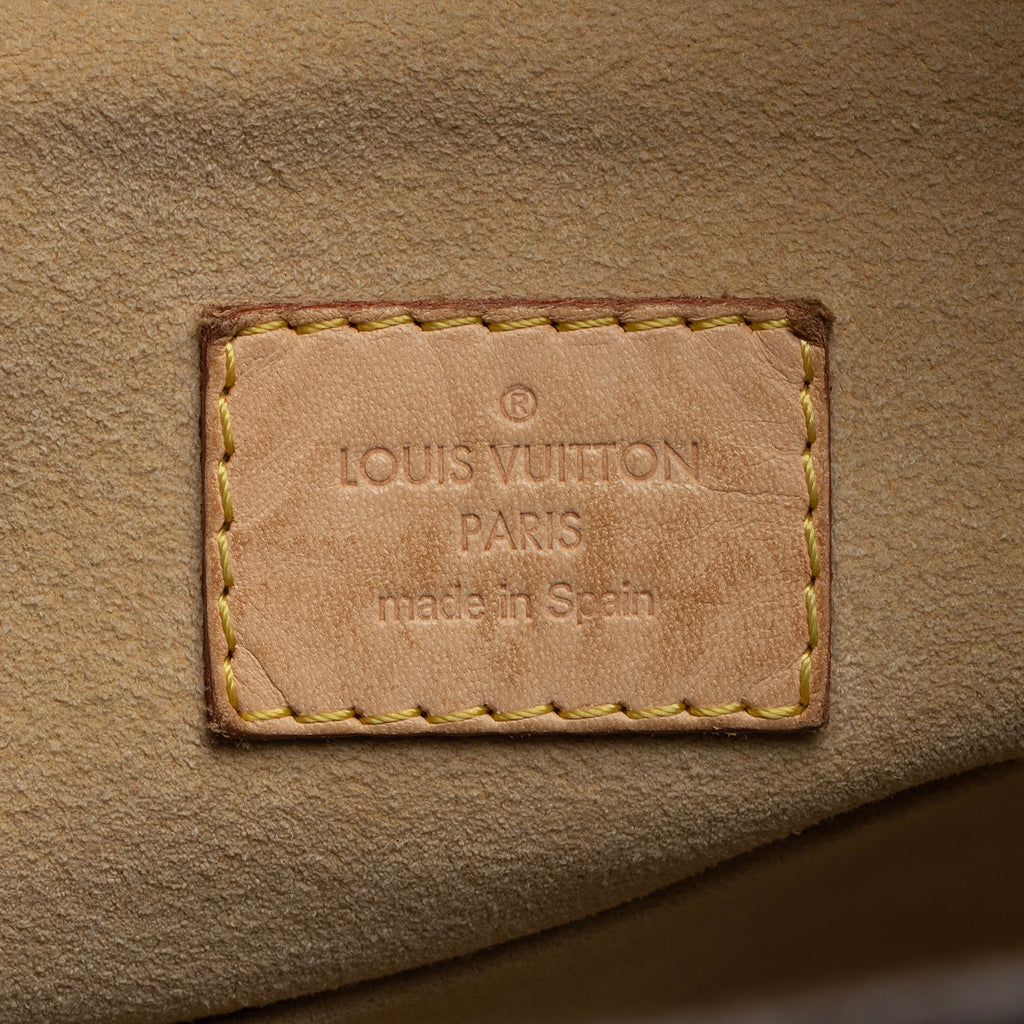 Louis Vuitton Monogram Canvas Artsy MM Shoulder Bag (SHF-q9Acva)