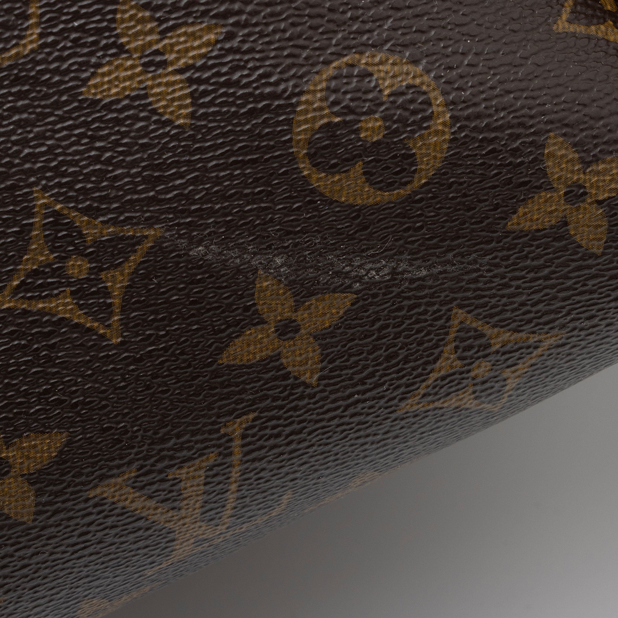 Louis Vuitton Monogram Canvas Artsy MM Shoulder Bag (SHF-9FAvJR)