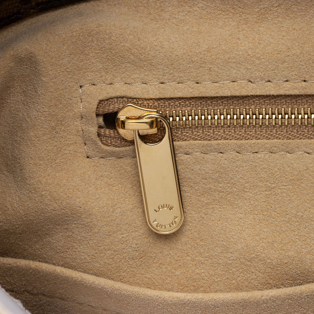 Louis Vuitton Monogram Canvas Artsy MM Shoulder Bag (SHF-SB1tCn)