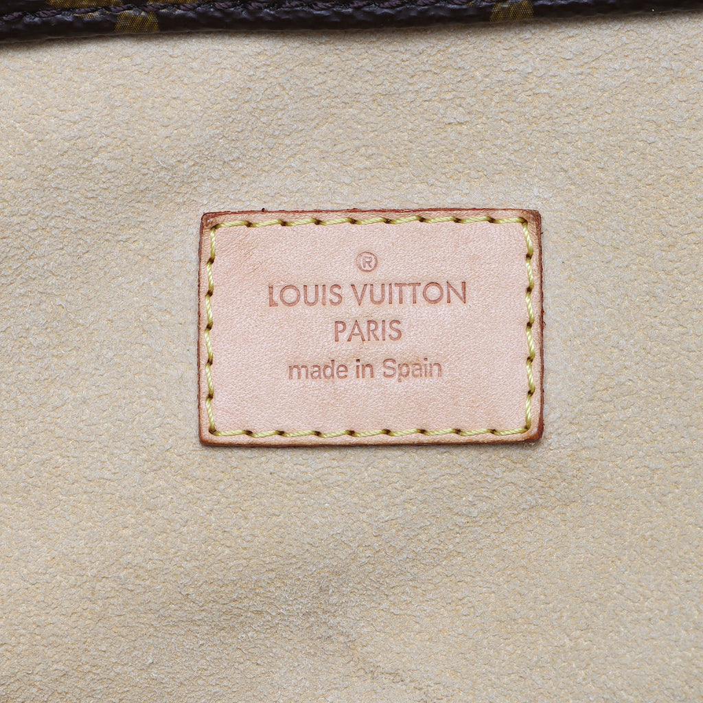 Louis Vuitton Monogram Canvas Artsy MM Shoulder Bag (SHF-ogoQR0)