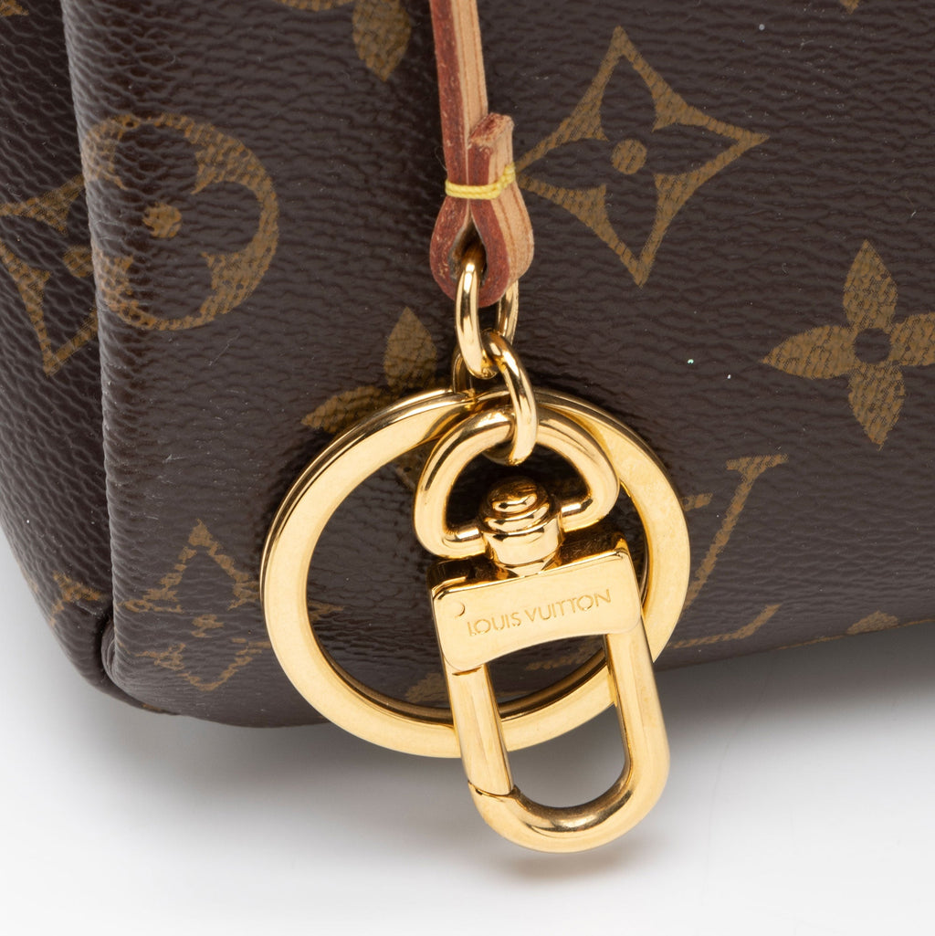Louis Vuitton Monogram Canvas Artsy MM Shoulder Bag (SHF-giE8eU)