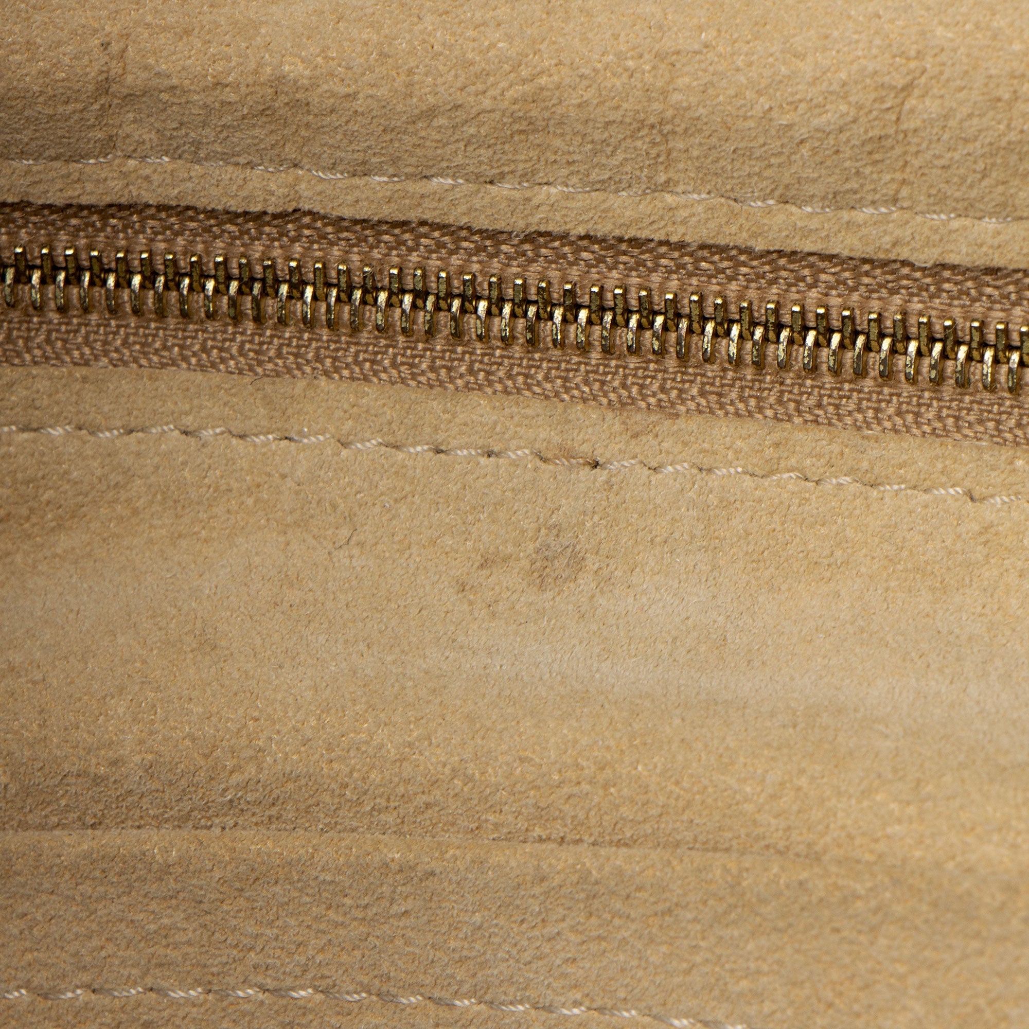 Louis Vuitton Monogram Canvas Artsy MM Shoulder Bag