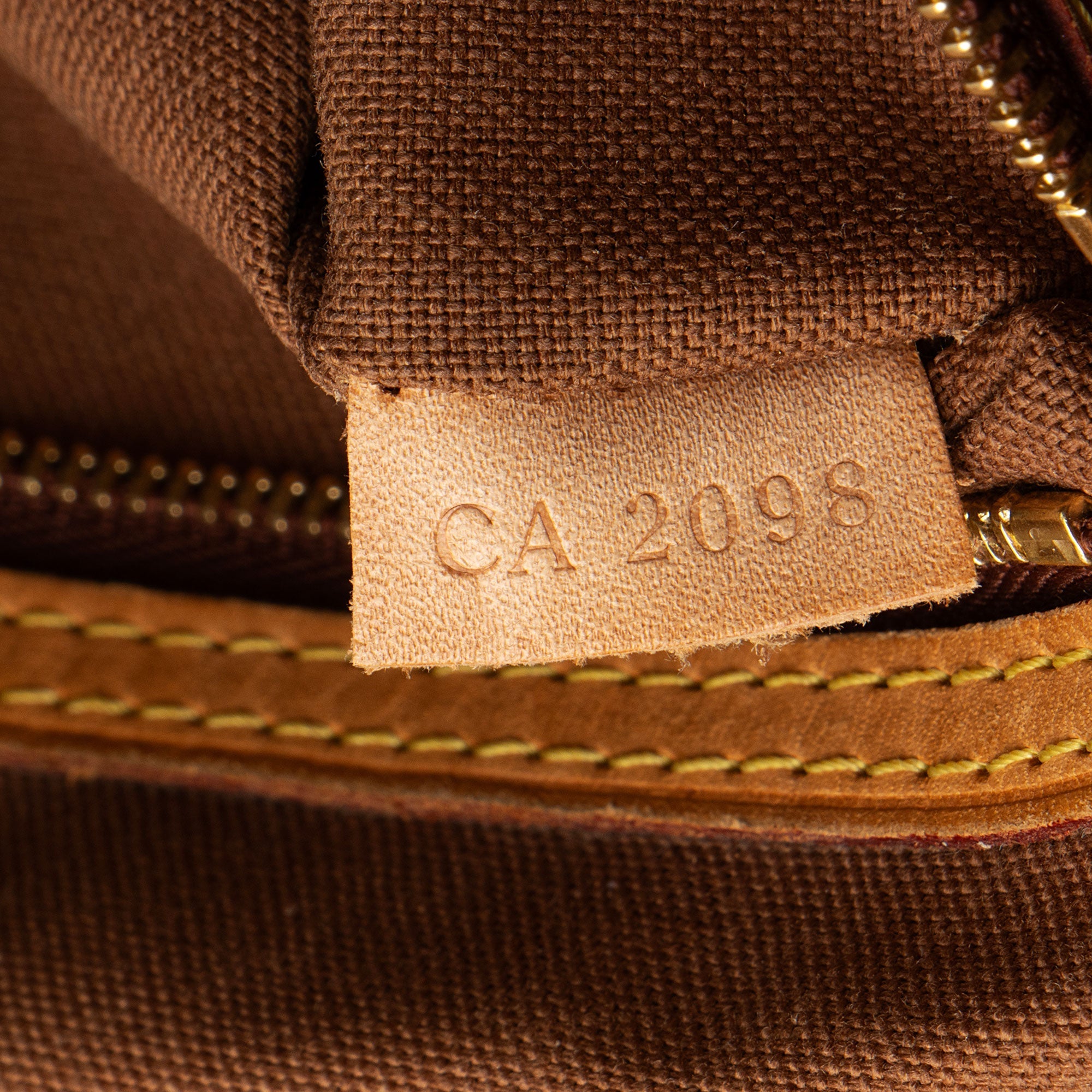 Louis Vuitton Monogram Canvas Batignolles Horizontal Tote (SHF-rwigUI)