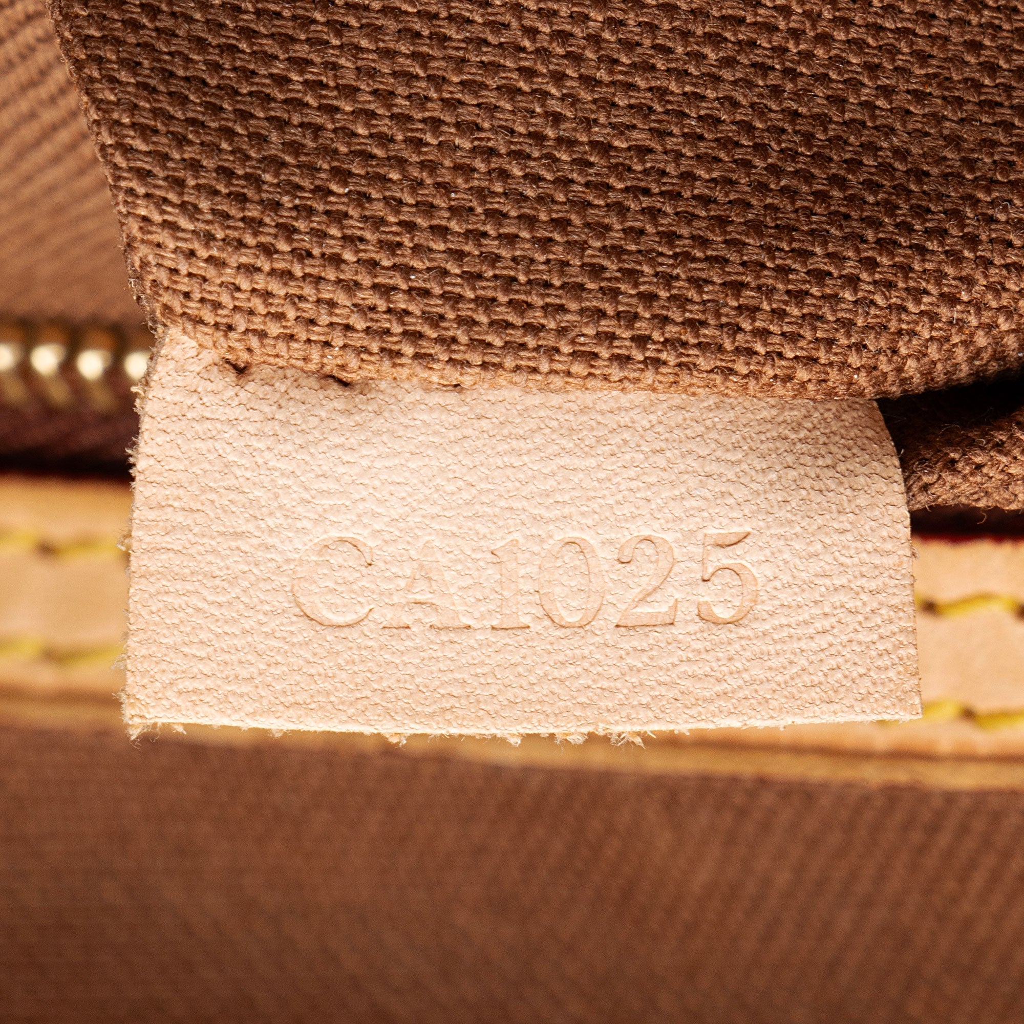 Louis Vuitton Monogram Canvas Batignolles Vertical Tote (SHF-S1fiiE)