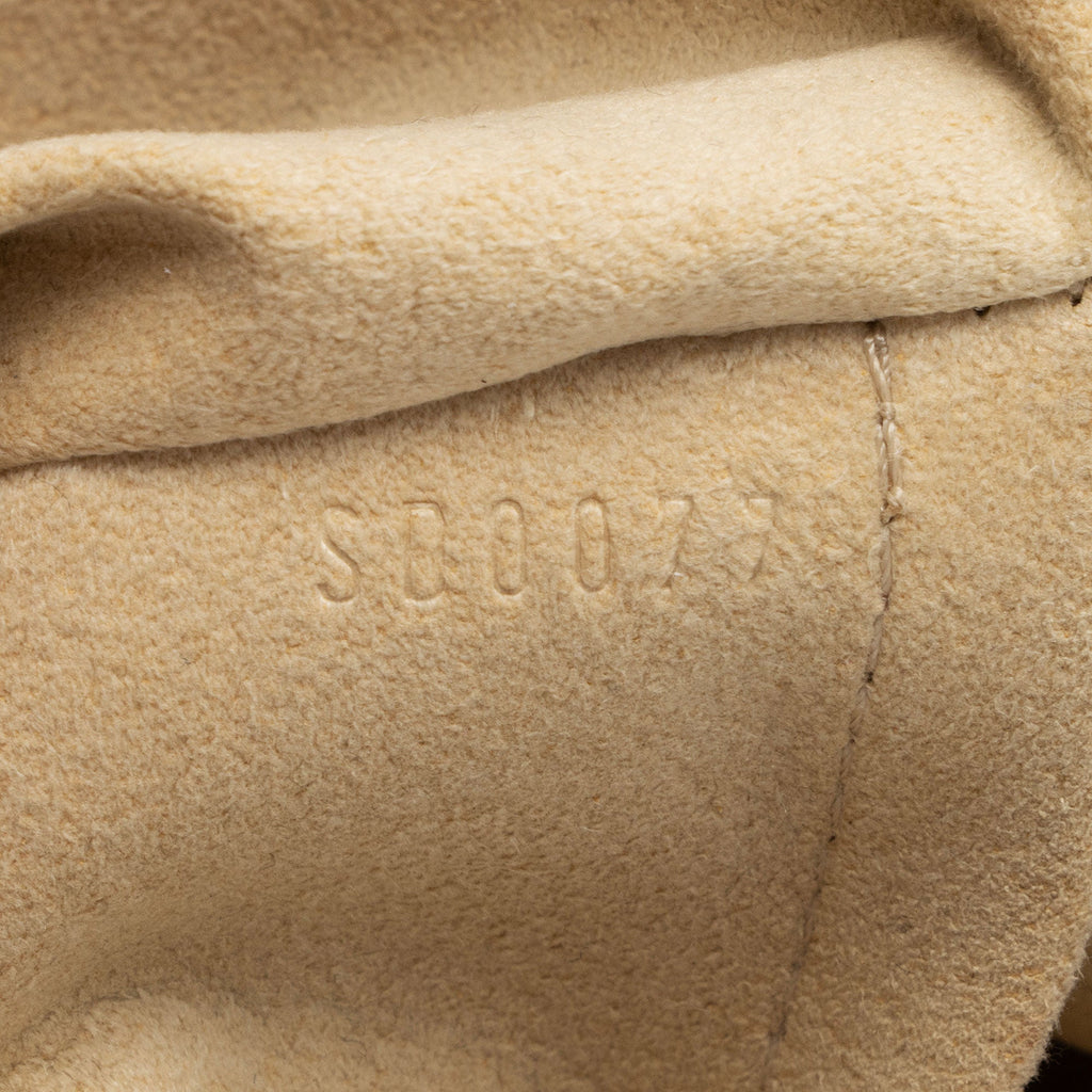Louis Vuitton Monogram Canvas Beverly Clutch (SHF-QdlATW)