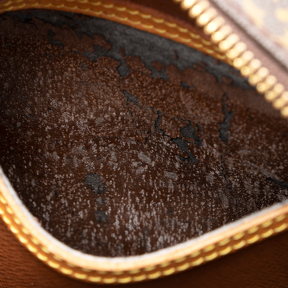 Louis Vuitton Monogram Canvas Blois Shoulder Bag - FINAL SALE (SHF-18910)