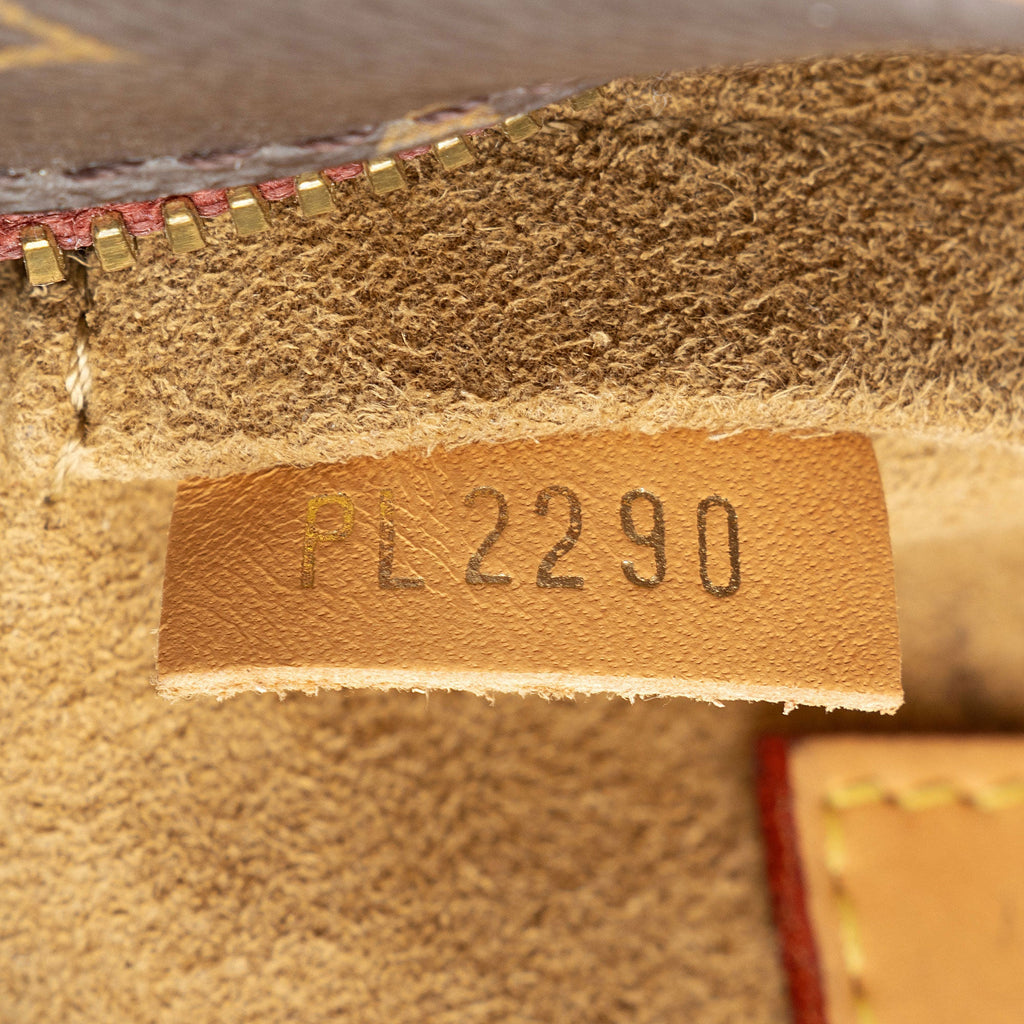 Louis Vuitton Monogram Canvas Boite Chapeau Souple MM Shoulder Bag (SHF-9LcW7N)