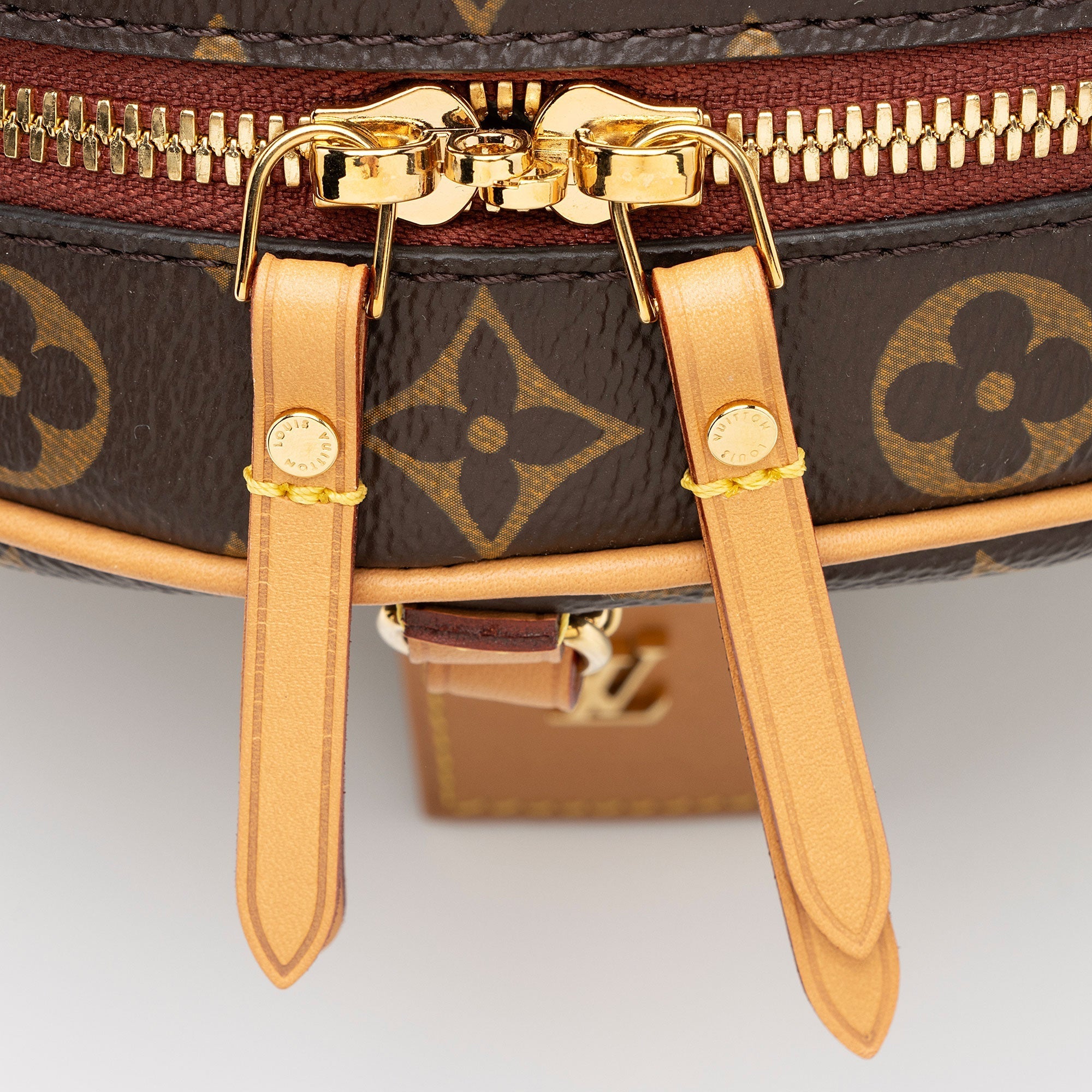 Louis Vuitton Monogram Canvas Boite Chapeau Souple MM Shoulder Bag (SHF-sqLMuj)
