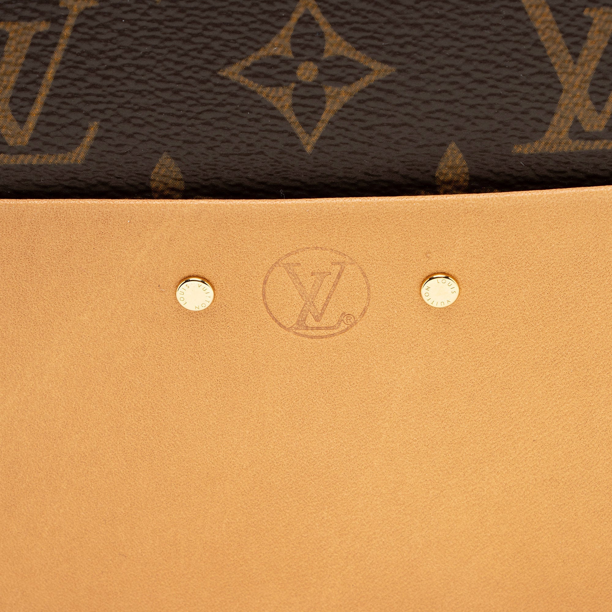 Louis Vuitton Monogram Canvas Boite Chapeau Souple MM Shoulder Bag (SHF-sqLMuj)