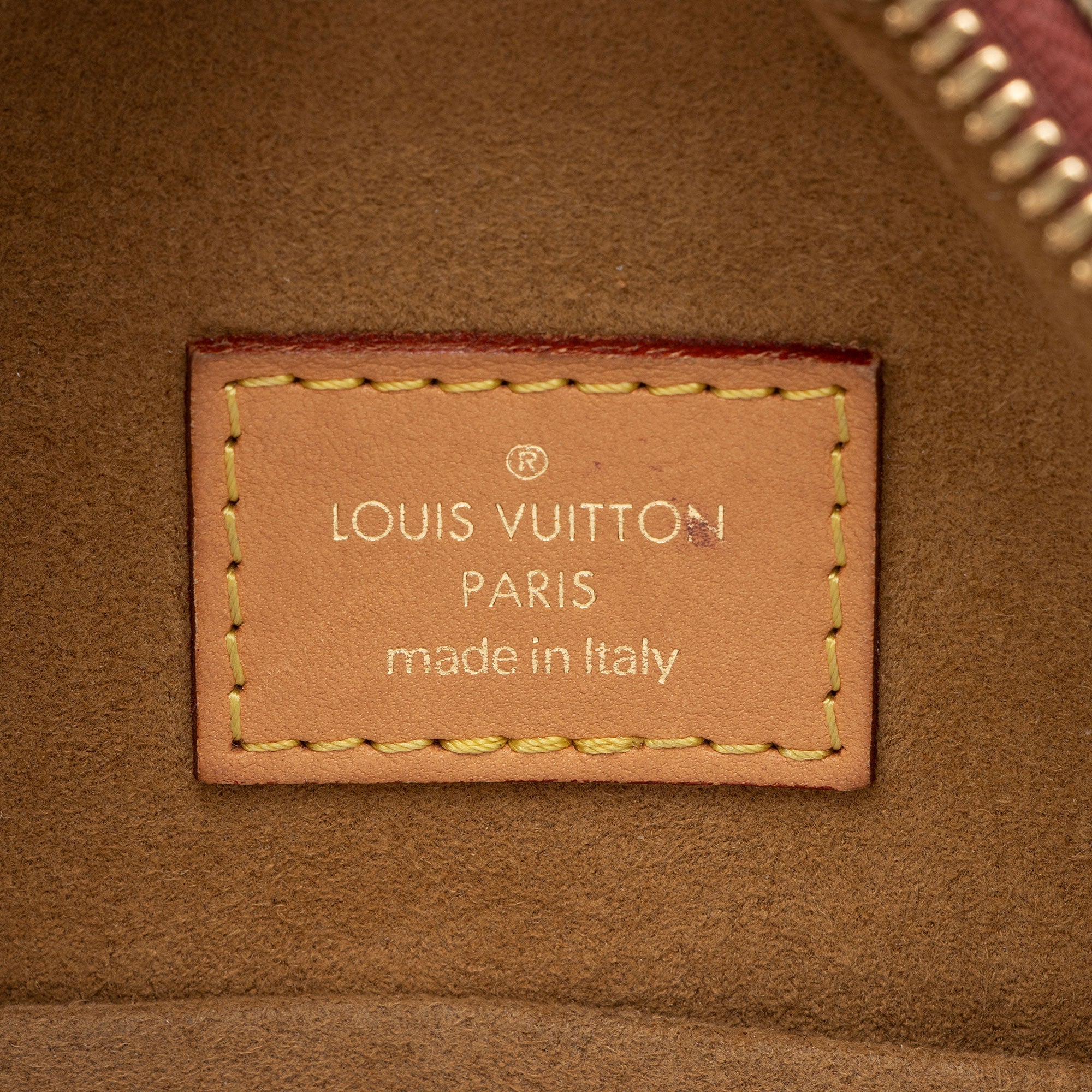 Louis Vuitton Monogram Canvas Boite Chapeau Souple MM Shoulder Bag (SHF-c9UVur)