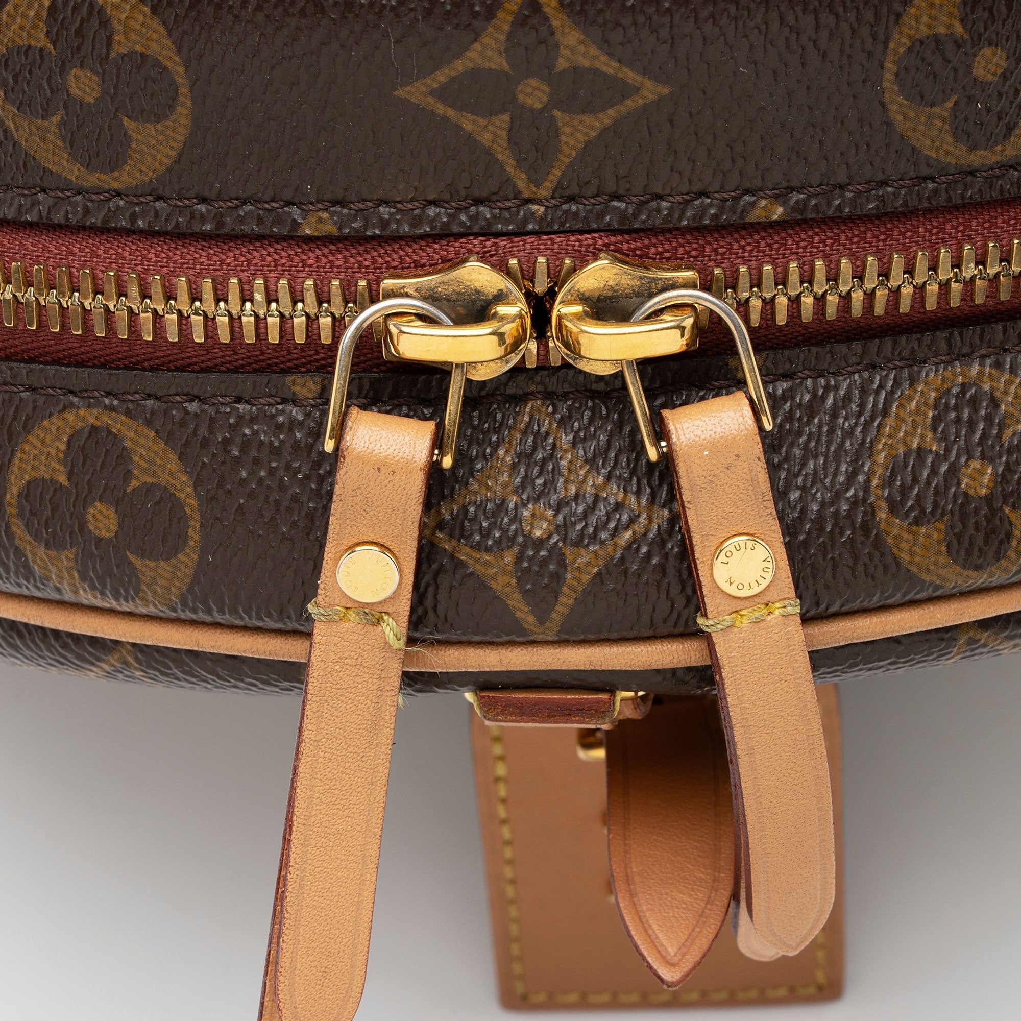 Louis Vuitton Monogram Canvas Boite Chapeau Souple MM Shoulder Bag (SHF-4lK6t0)