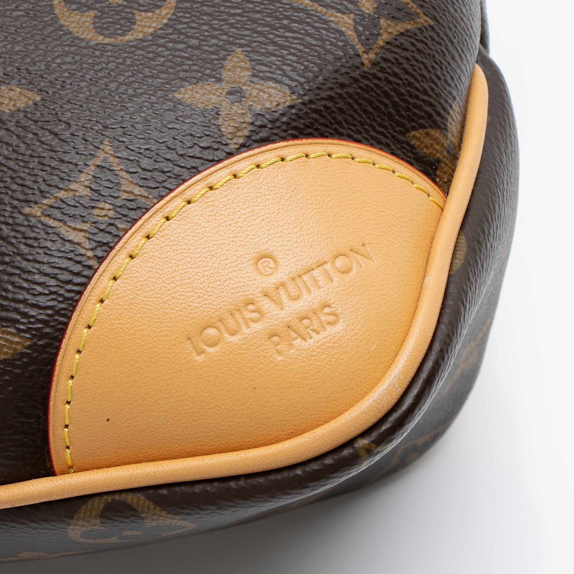Louis Vuitton Monogram Canvas Boulogne NM Shoulder Bag (SHF-r64UKk)
