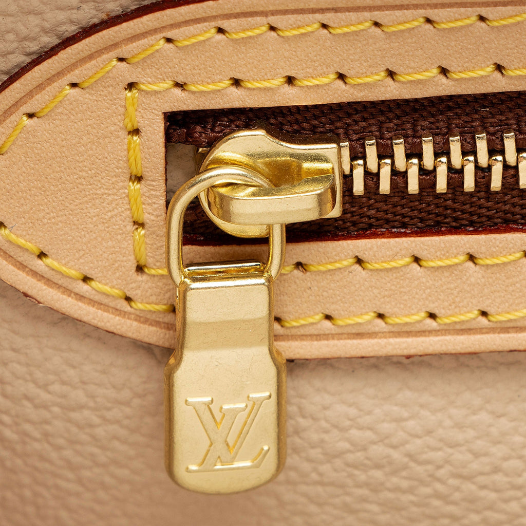 Louis Vuitton Monogram Canvas Bucket GM Tote (SHF-2wyVk0)