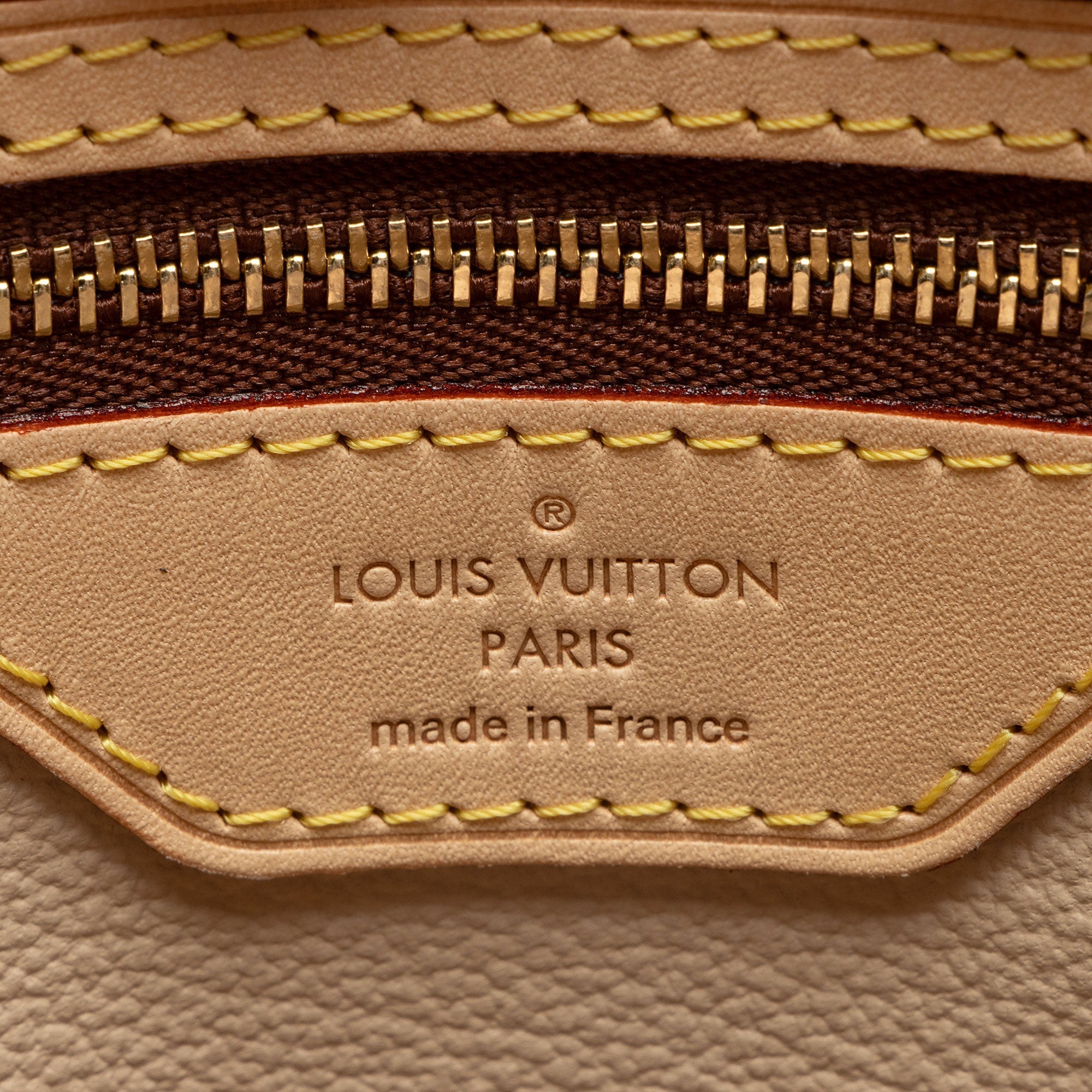Louis Vuitton Monogram Canvas Bucket GM Tote (SHF-2wyVk0)