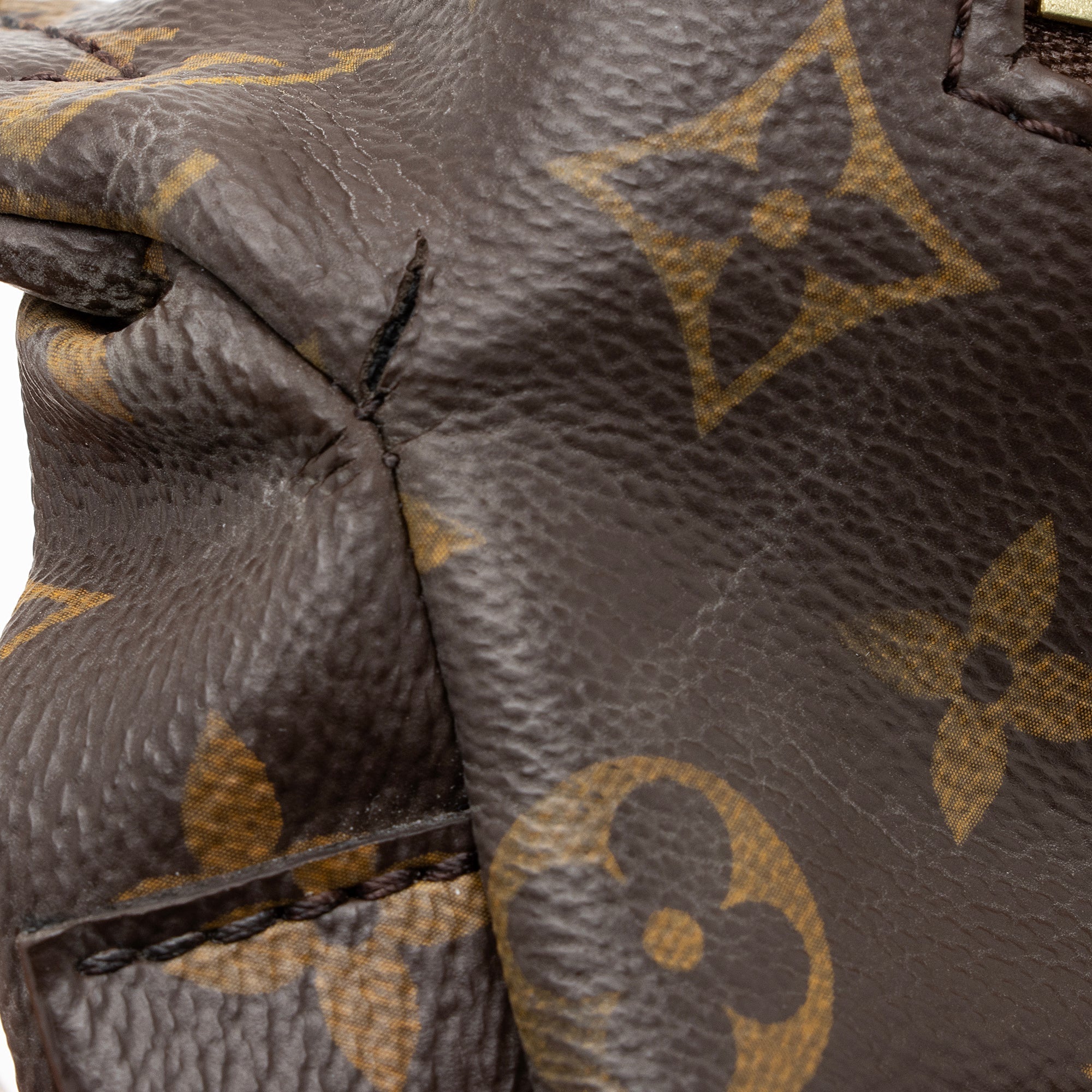 Louis Vuitton Monogram Canvas Bumbag (SHF-EQpZuq)