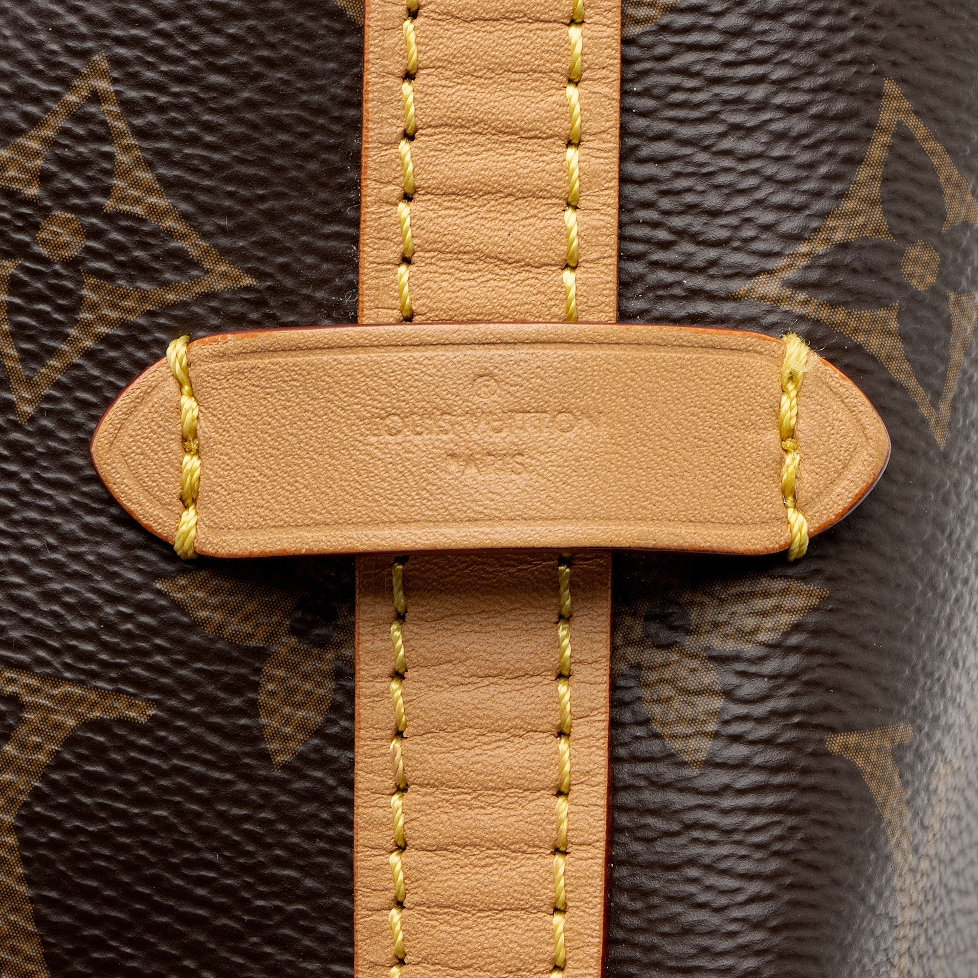 Louis Vuitton Monogram Canvas CarryAll PM Shoulder Bag (SHF-okv3Z6)