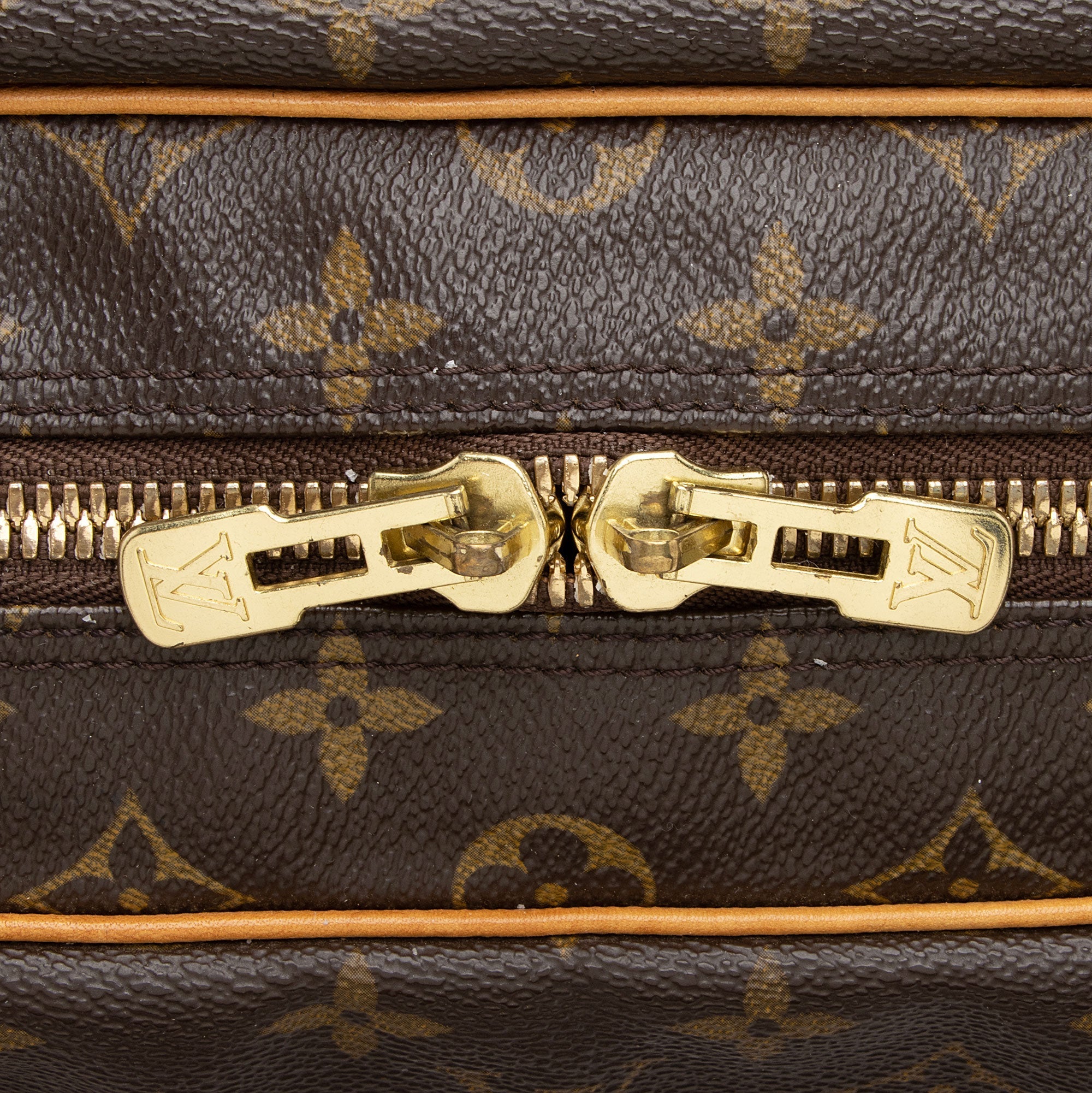 Louis Vuitton Monogram Canvas Carryall Weekender (SHF-PsGKrA)