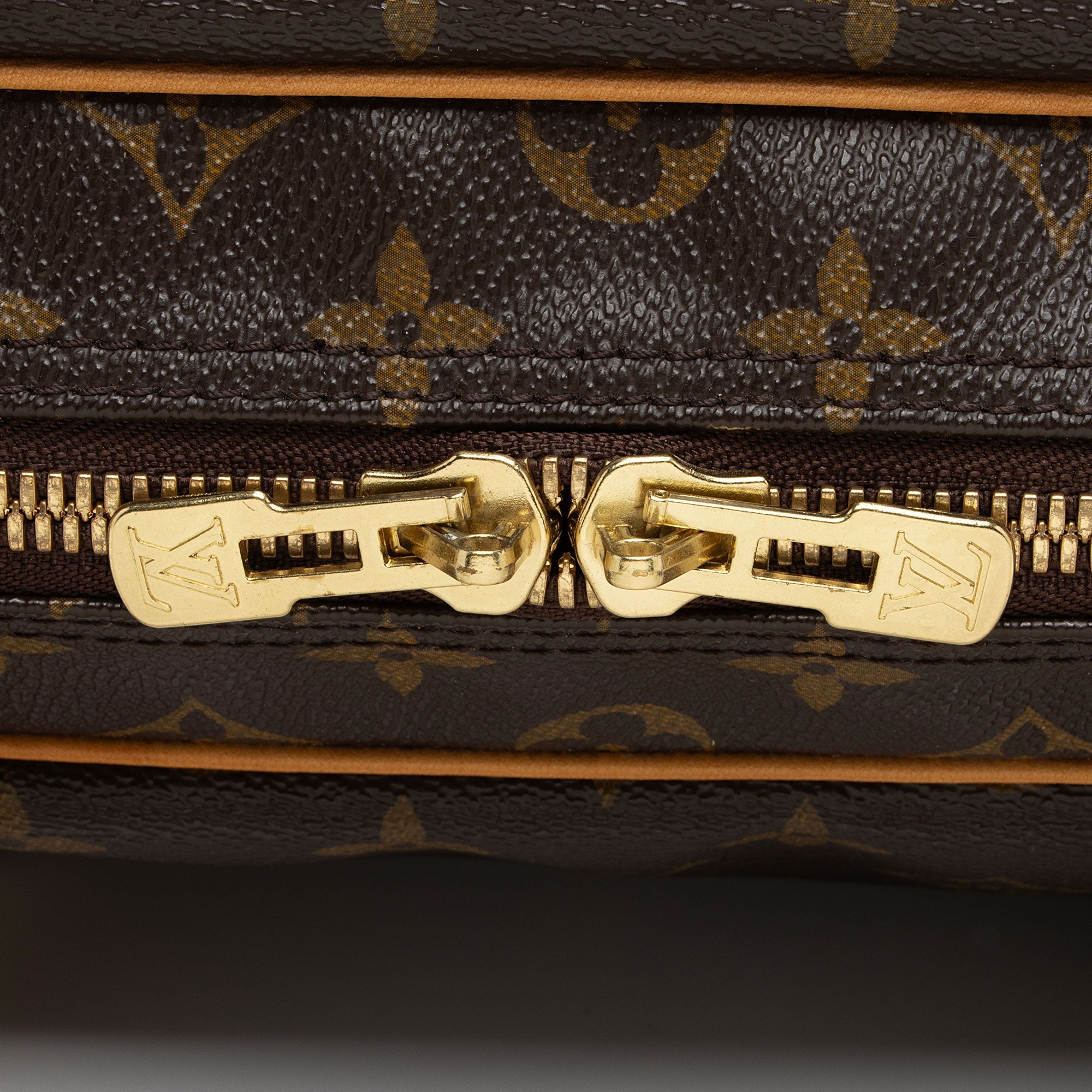 Louis Vuitton Monogram Canvas Carryall Weekender (SHF-lhOB5D)