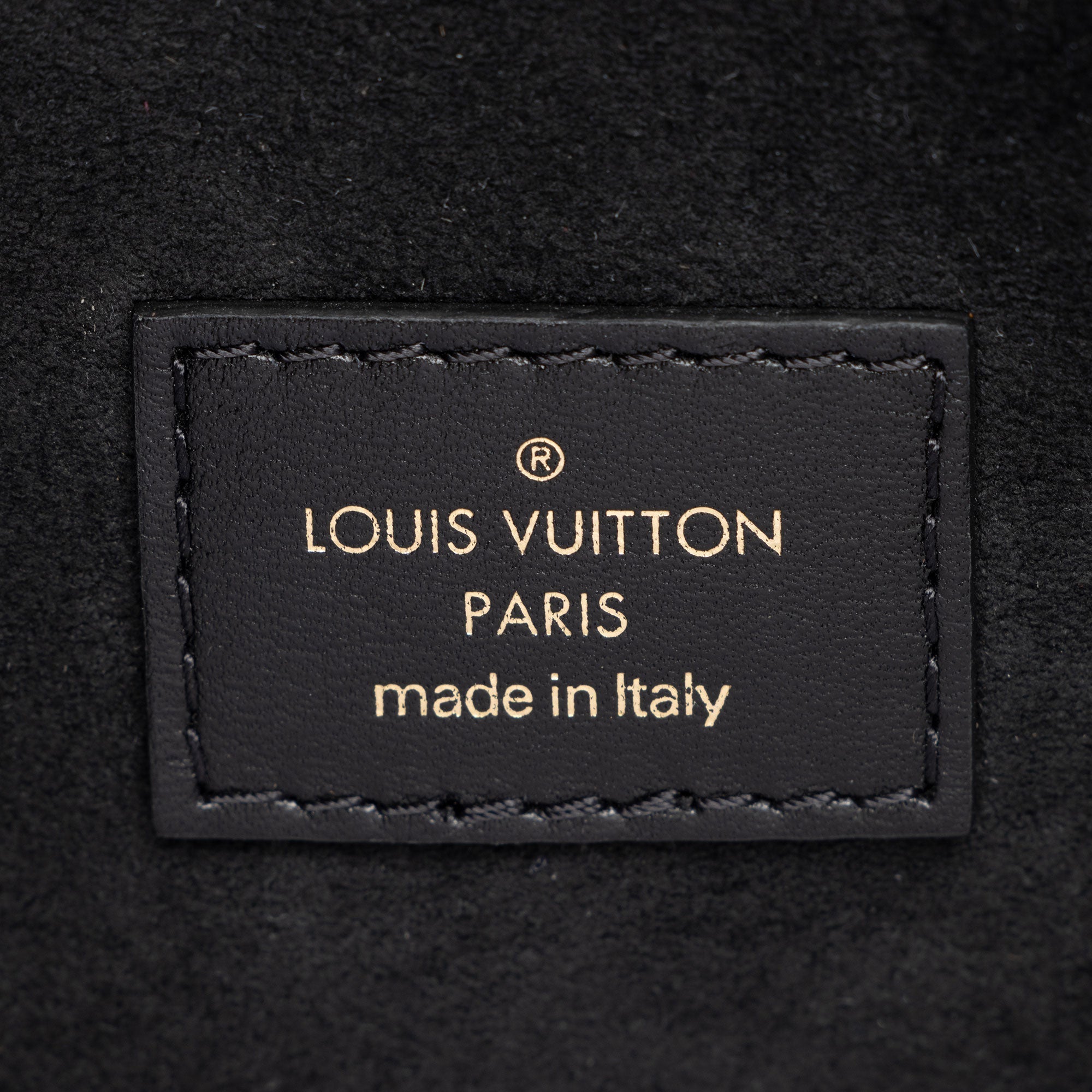 Louis Vuitton Monogram Canvas Chantilly Lock Shoulder Bag (SHF-YHelRK)