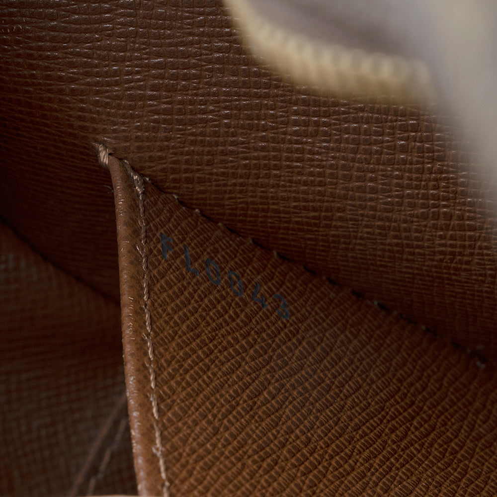 Louis Vuitton Monogram Canvas Cite MM Shoulder Bag (SHF-18901)