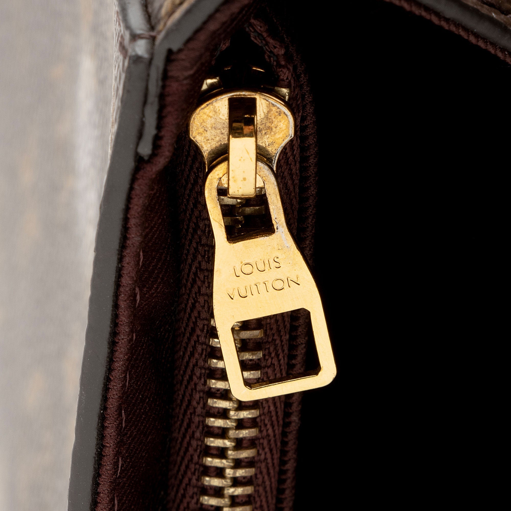 Louis Vuitton Monogram Canvas Cluny MM Satchel (SHF-VMRA4b)