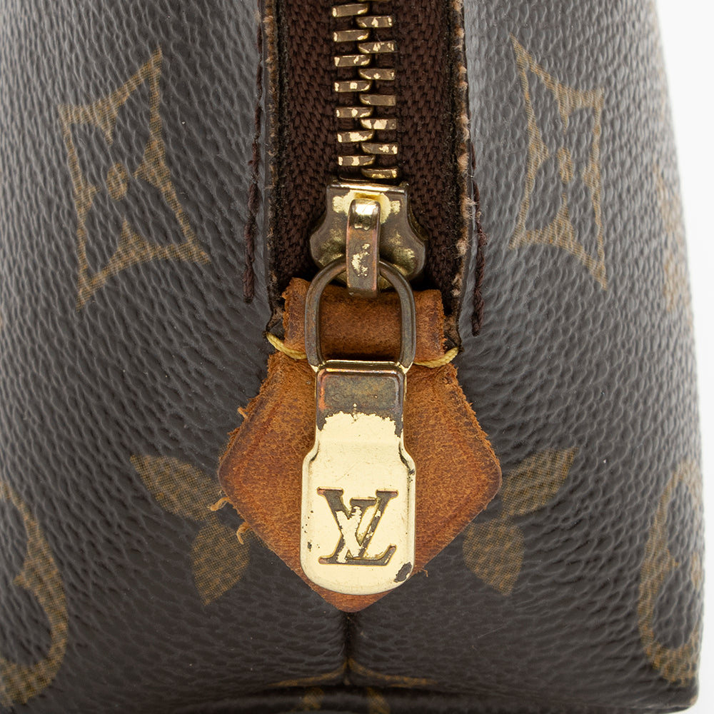 Louis Vuitton Monogram Canvas Cosmetic Pouch (SHF-16162)