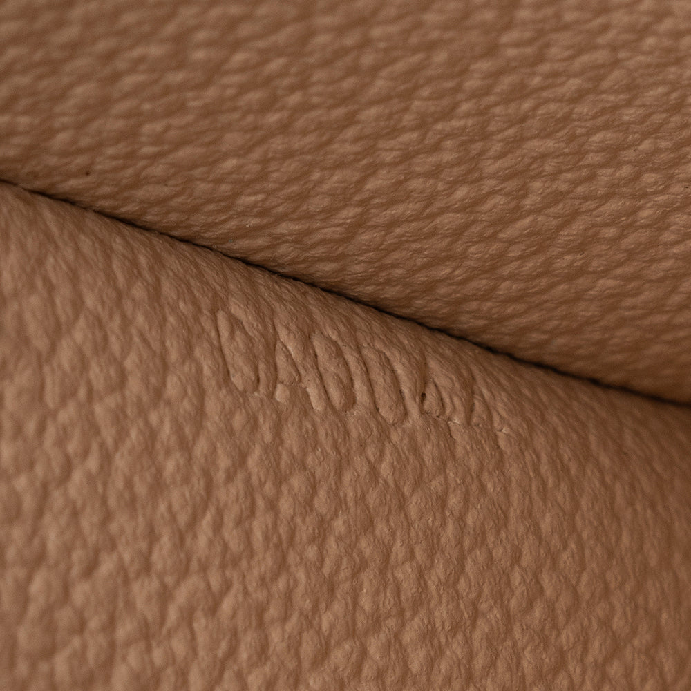 Louis Vuitton Monogram Canvas Cosmetic Pouch (SHF-16162)