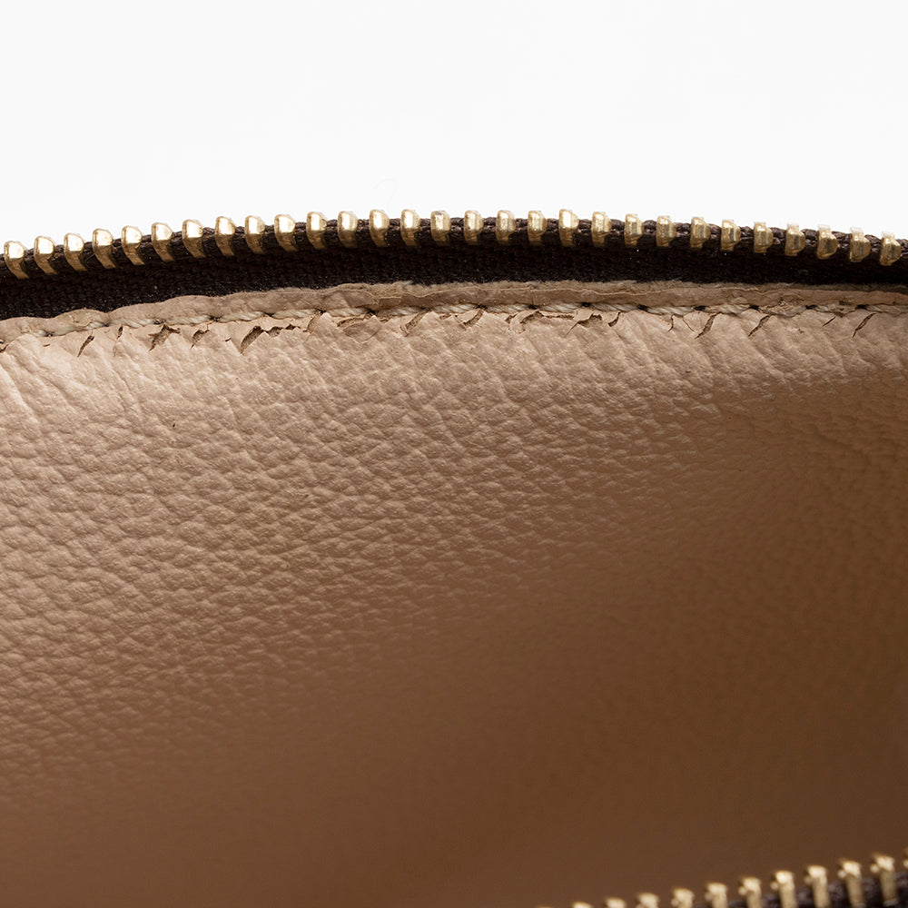 Louis Vuitton  Monogram Canvas Cosmetic Pouch (SHF-21301)