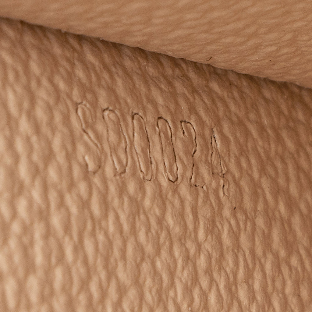 Louis Vuitton Monogram Canvas Cosmetic Pouch (SHF-22545)