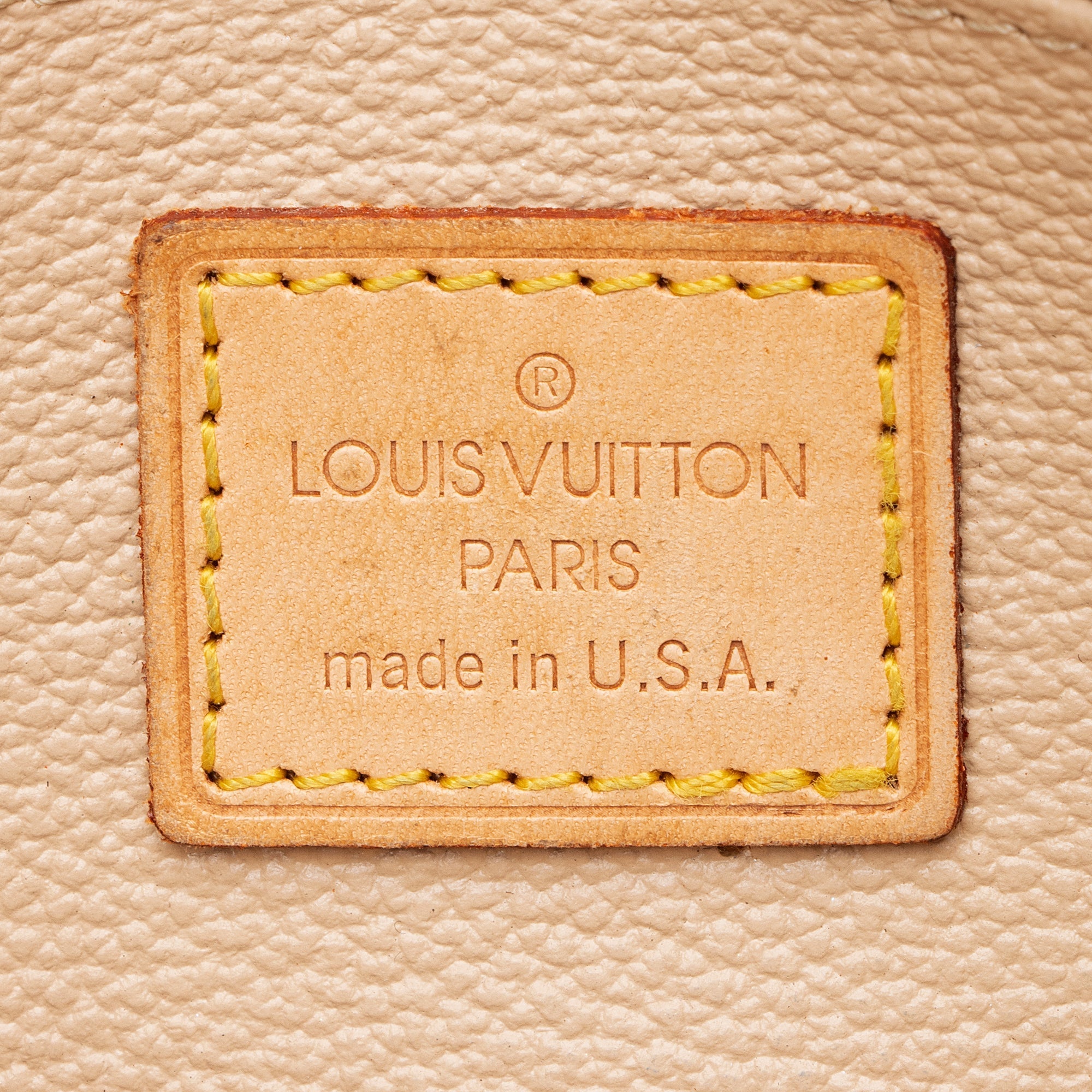 Louis Vuitton Monogram Canvas Cosmetic Pouch (SHF-22545)