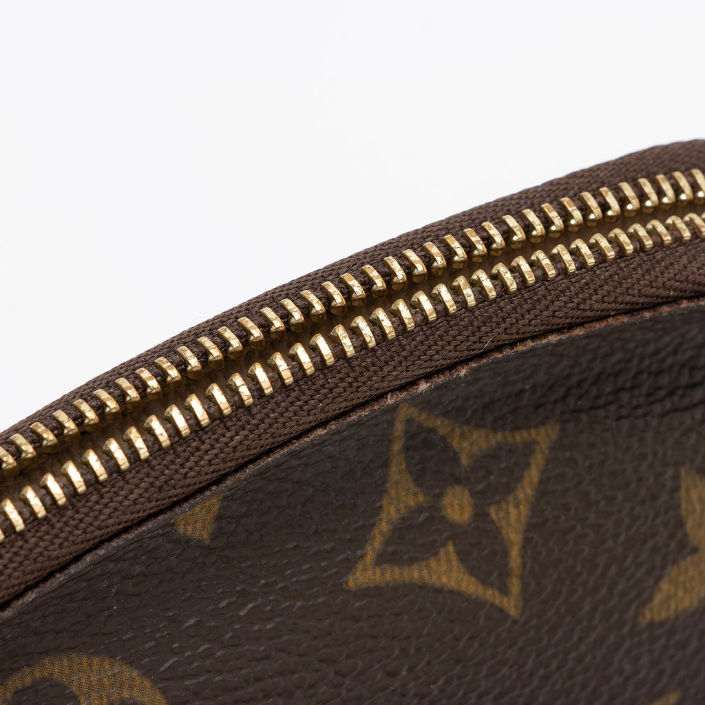 Louis Vuitton Monogram Canvas Cosmetic Pouch (SHF-XFaHpJ)
