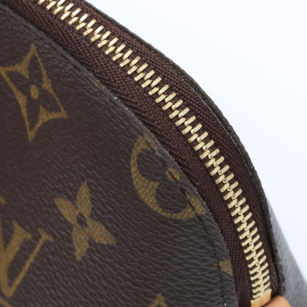 Louis Vuitton Monogram Canvas Cosmetic Pouch (SHF-1Ilrsv)