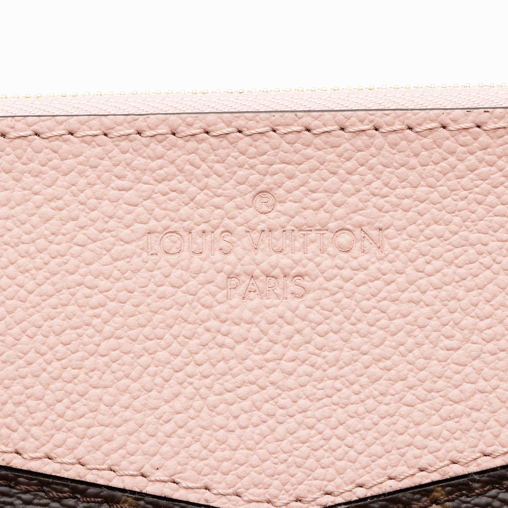 Louis Vuitton Monogram Canvas Daily Pouch (SHF-ZnoCfR)