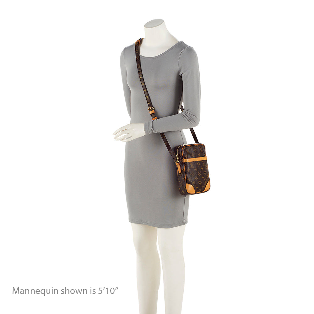 Louis Vuitton  Monogram Canvas Danube Shoulder Bag (SHF-20197)