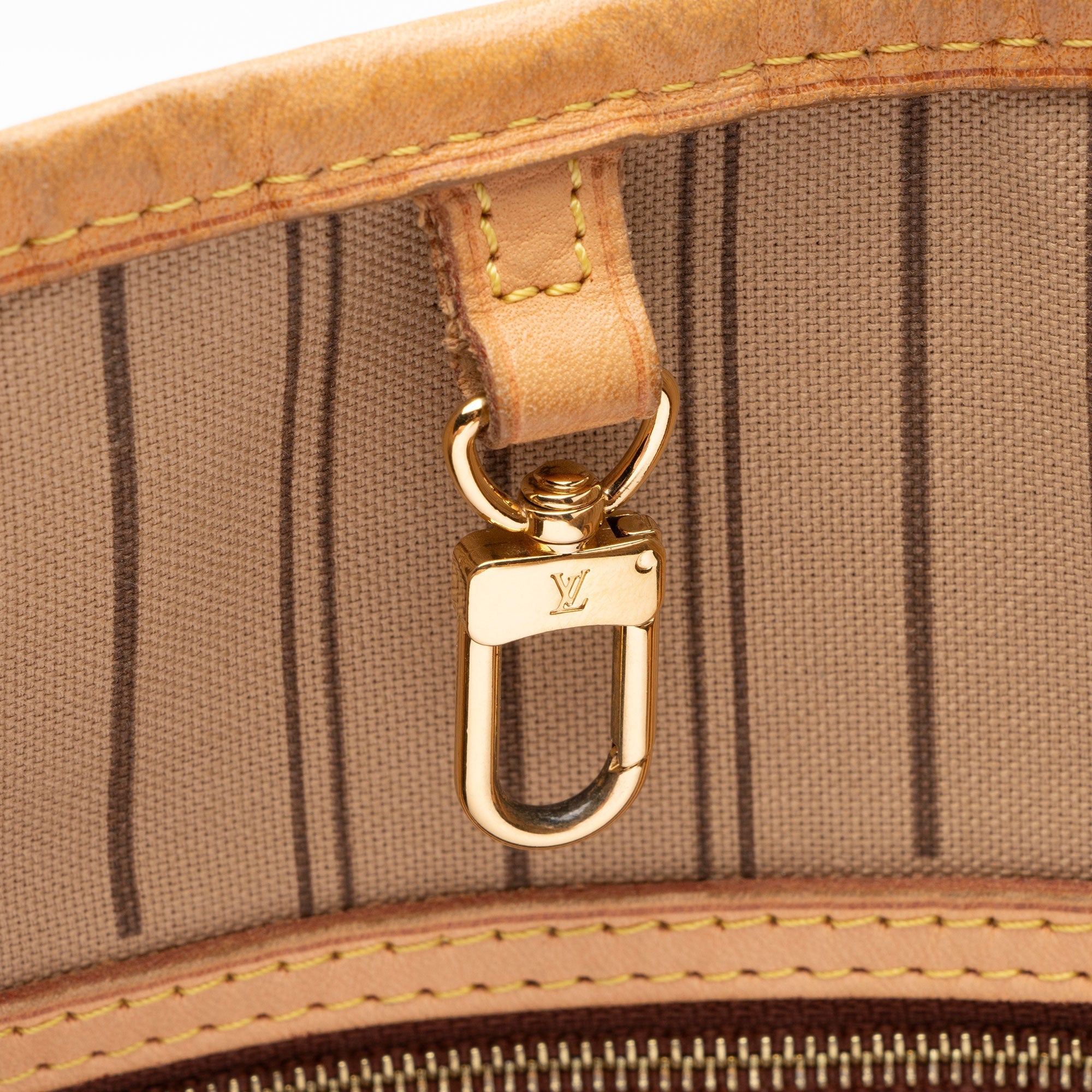 Louis Vuitton Monogram Canvas Delightful GM Shoulder Bag (SHF-yoPE2b)