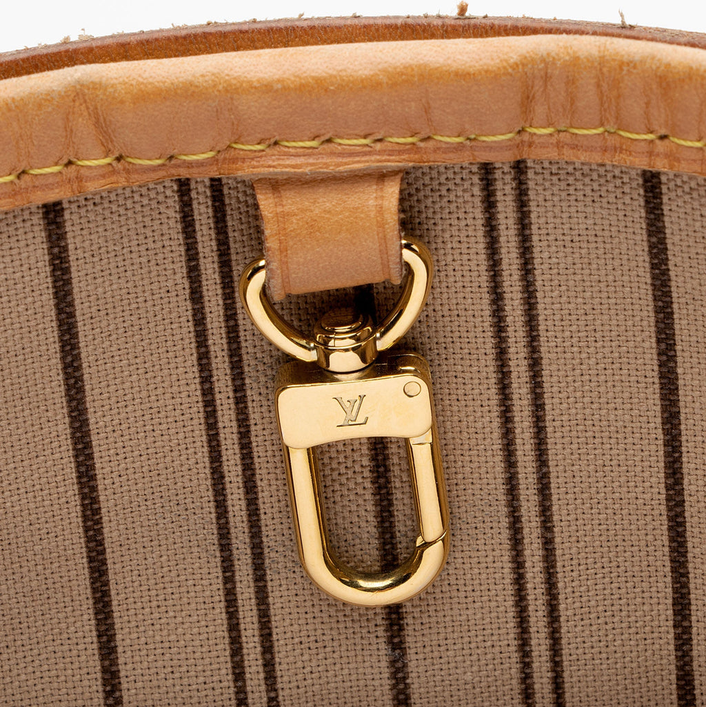 Louis Vuitton Monogram Canvas Delightful MM Shoulder Bag (SHF-QsJ5AE)
