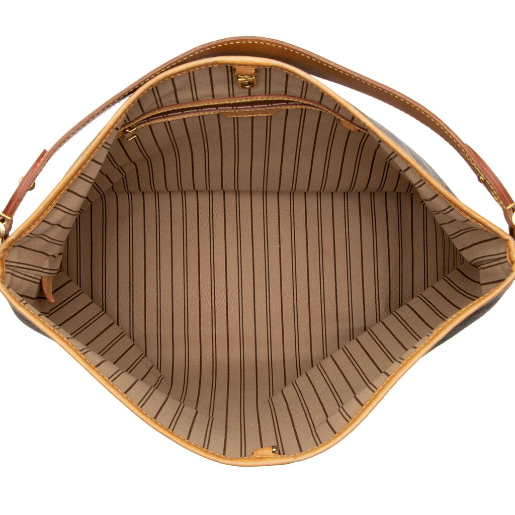 Louis Vuitton Monogram Canvas Delightful MM Shoulder Bag (SHF-QsJ5AE)
