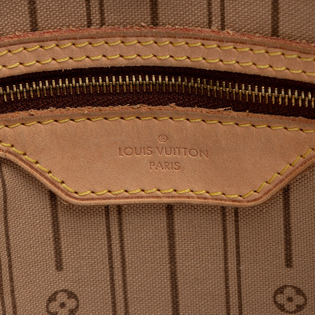 Louis Vuitton Monogram Canvas Delightful MM Shoulder Bag (SHF-mFGAsz)
