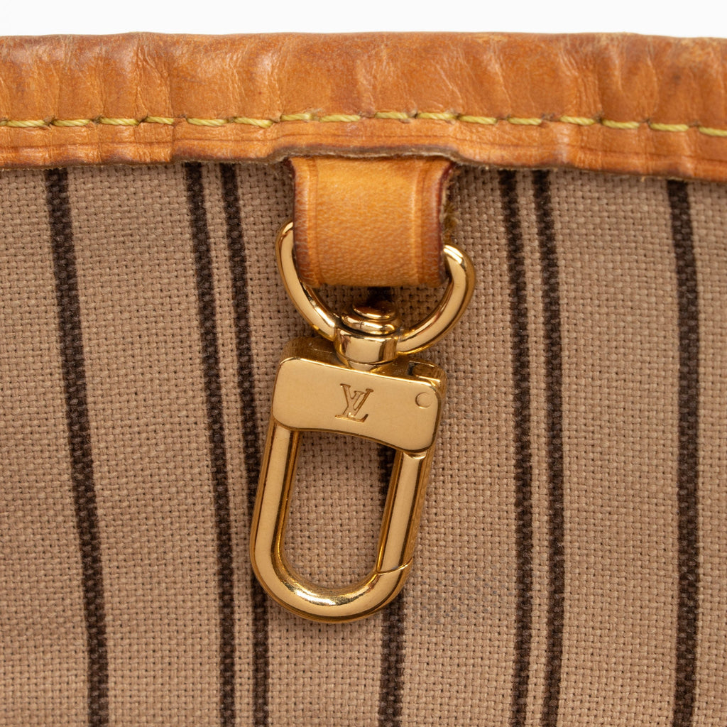 Louis Vuitton Monogram Canvas Delightful MM Shoulder Bag (SHF-L7TBtP)