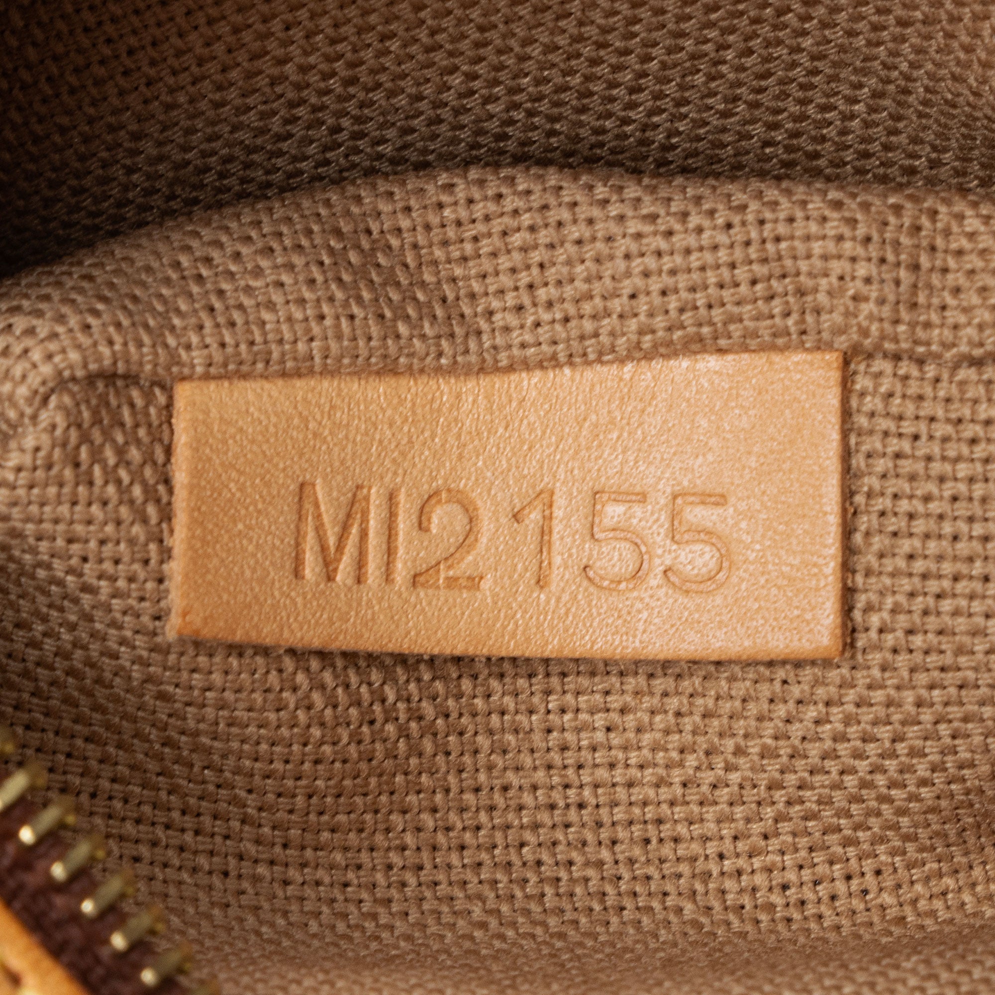 Louis Vuitton Monogram Canvas Delightful MM Shoulder Bag (SHF-L7TBtP)
