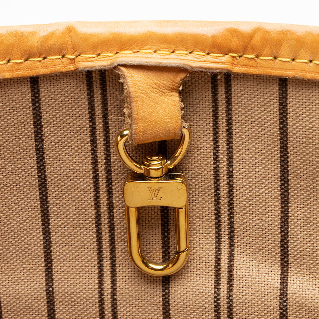Louis Vuitton Monogram Canvas Delightful MM Shoulder Bag