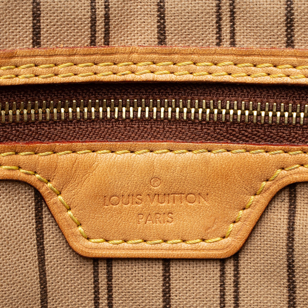 Louis Vuitton Monogram Canvas Delightful MM Shoulder Bag