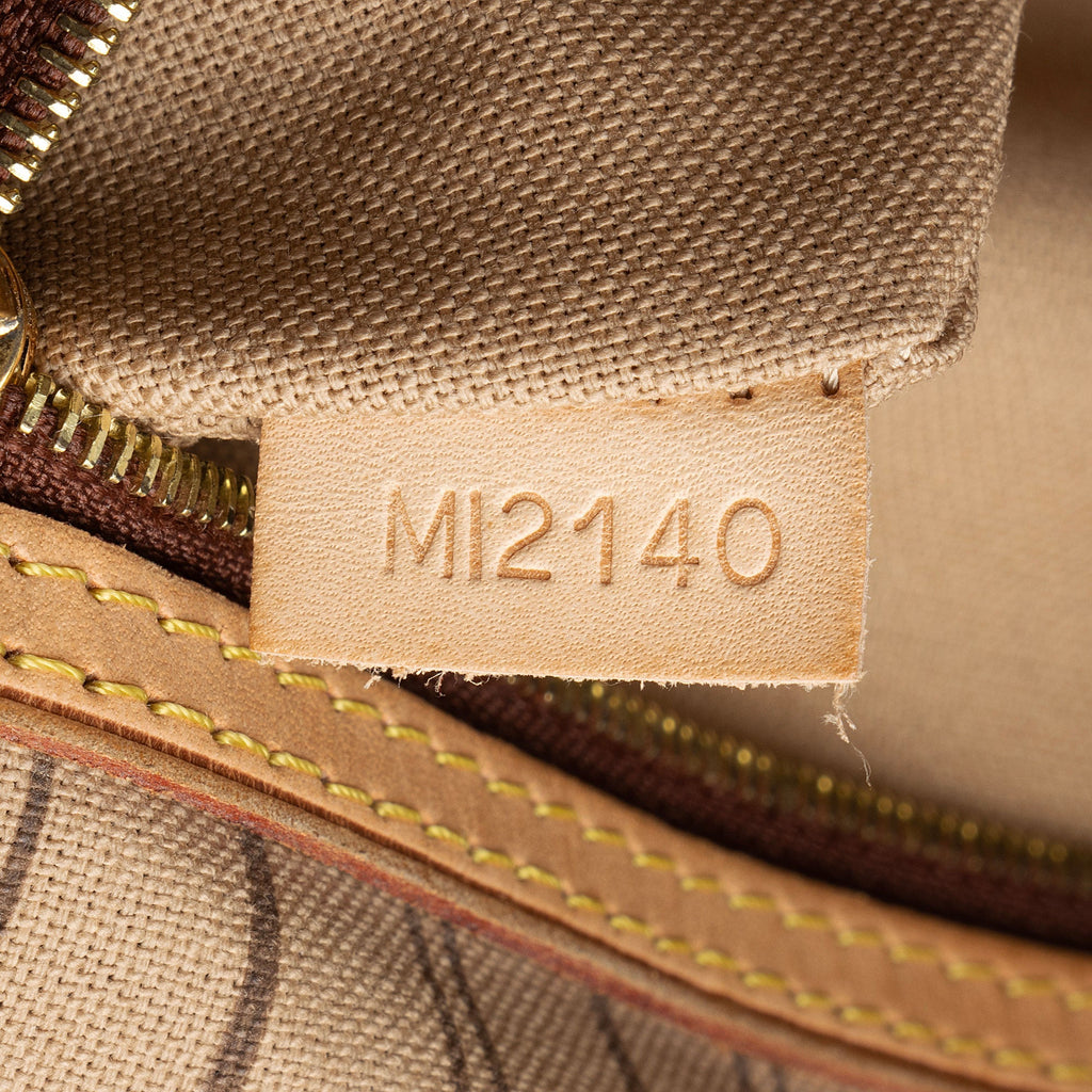 Louis Vuitton Monogram Canvas Delightful MM Shoulder Bag