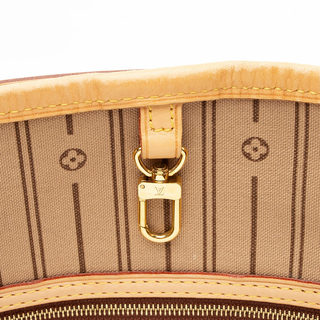 Louis Vuitton Monogram Canvas Delightful MM Shoulder Bag