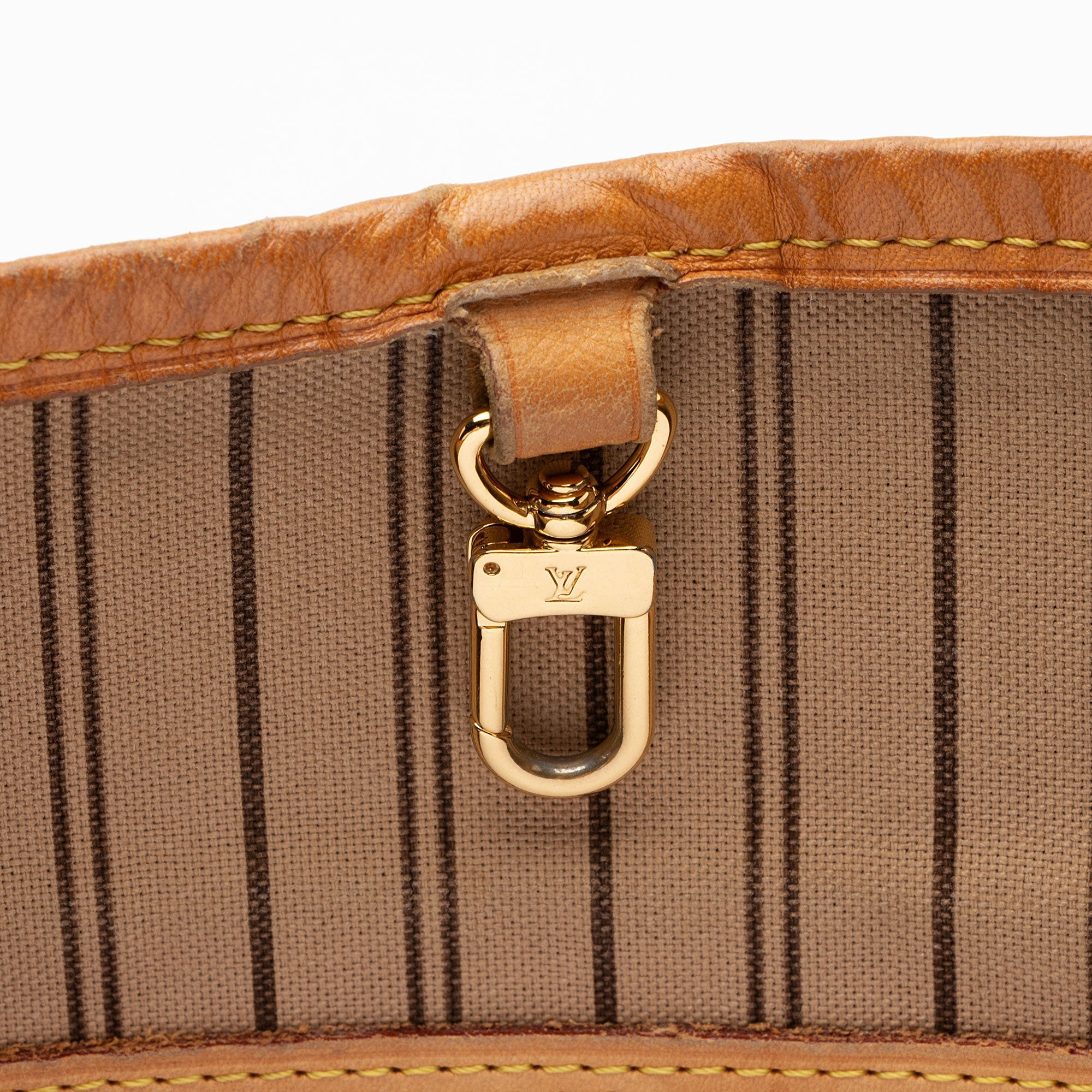 Louis Vuitton Monogram Canvas Delightful PM Shoulder Bag (SHF-ZZzG6J)